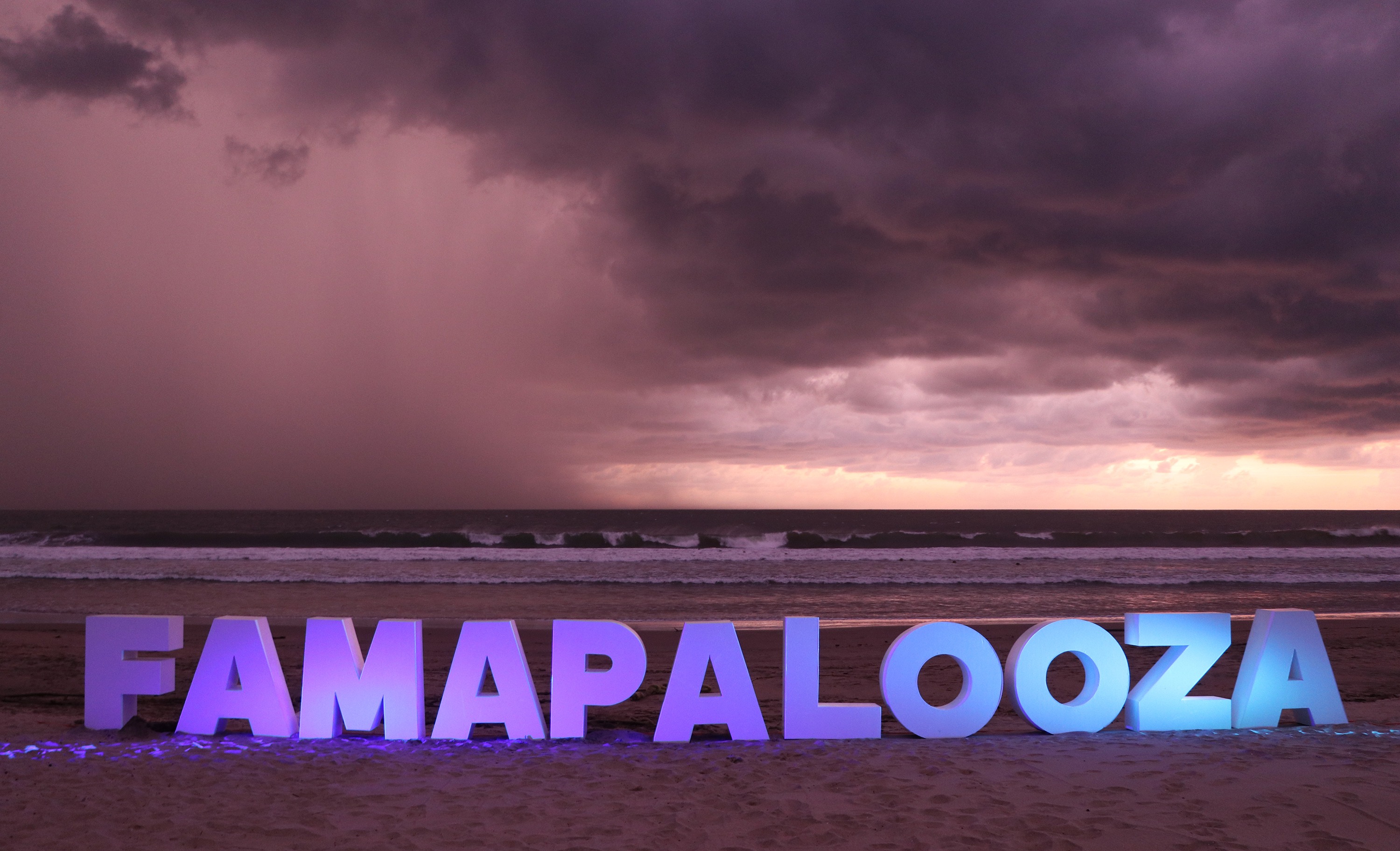 Famapalooza - Hard Rock Resort Vallarta