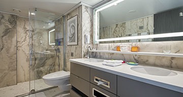 Crystal Bach bathroom