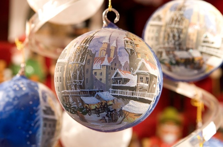 Holiday ornament